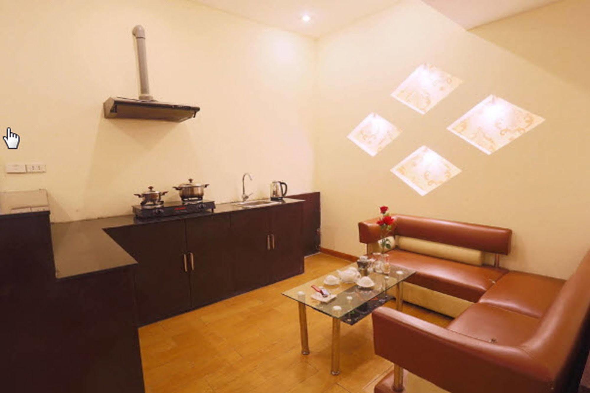האנוי A25 Hotel - 46 Chau Long מראה חיצוני תמונה